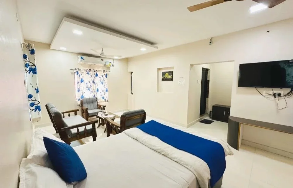 Suite Room at Hotel Sri Ram
