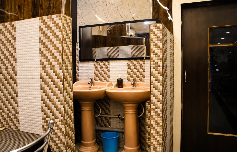 Hotel Sri Ram How Smart Travelers Choose the Right Hotel Before They Even Start Packing Image
